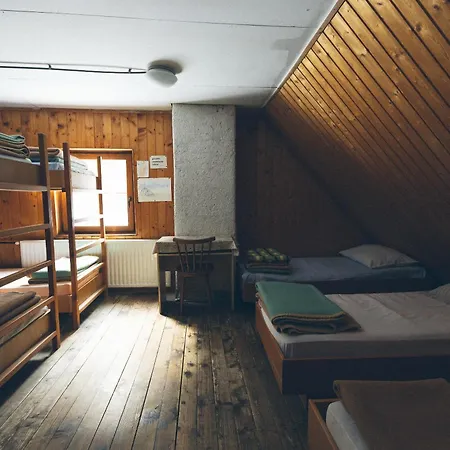 Guest house Tamar Mountain Hut *